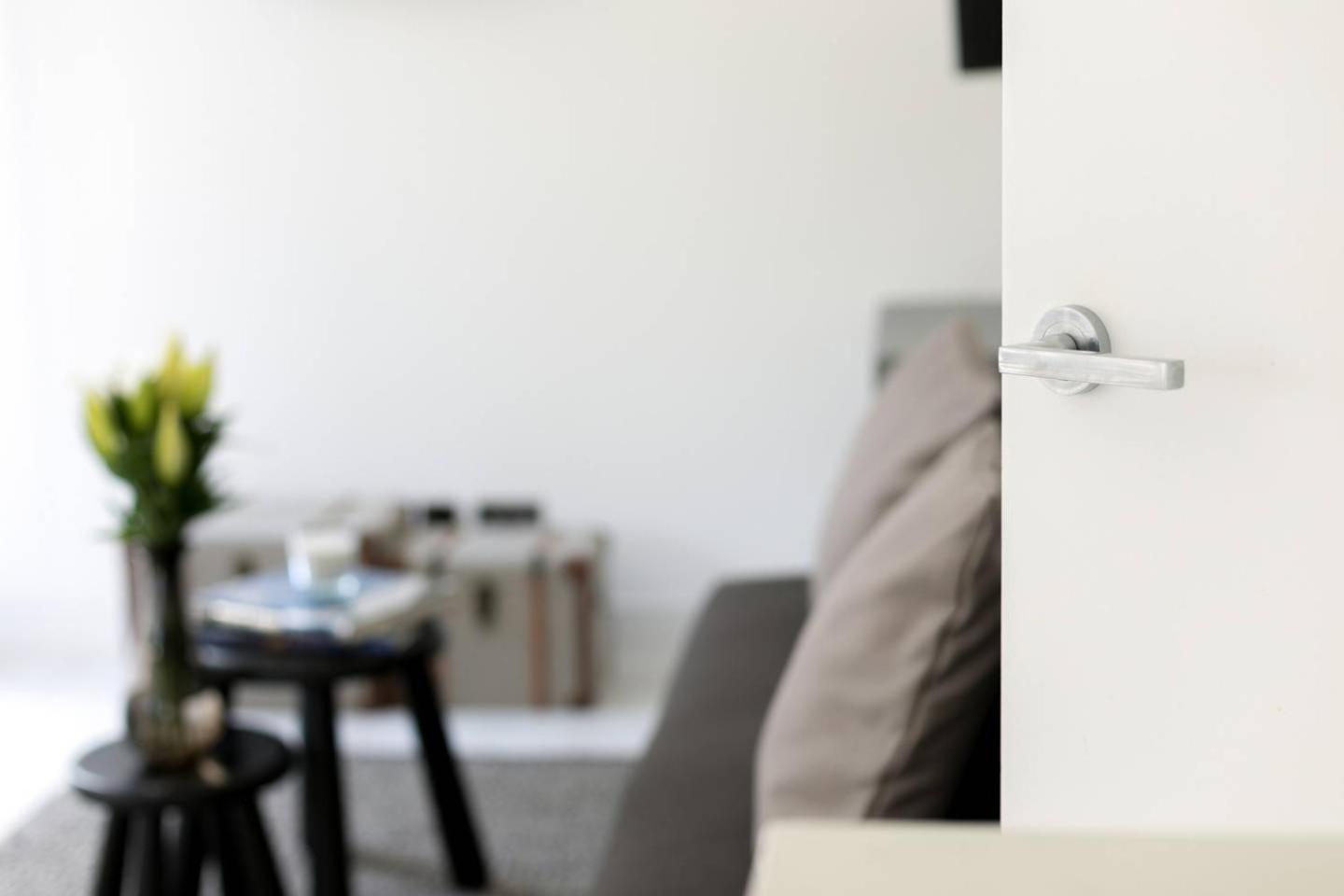 Guestready - West Kensington Home W/Balcony Лондон Экстерьер фото